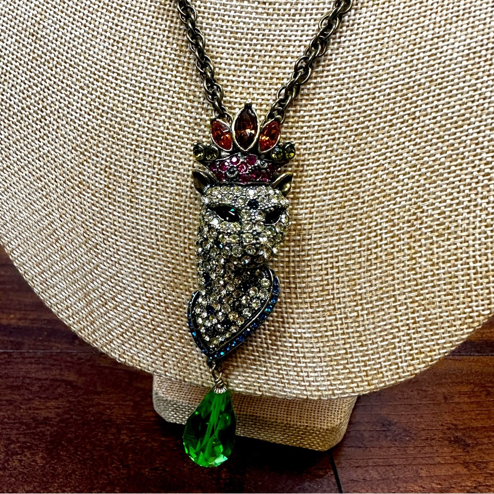 Princess Amanda Borghese Large cat CZ rhinestone statement necklace with crown
